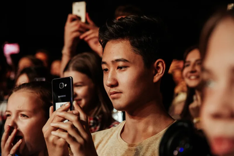 Scroll, Watch, Obsess: How TikTok and Instagram Are Minting the Next Wave of Die-Hard Sports Fans